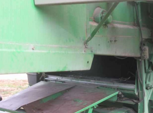1991 John Deere 9500 Combine – #2 - Image 14