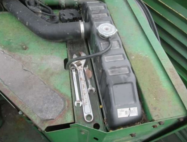 1991 John Deere 9500 Combine – #2 - Image 19