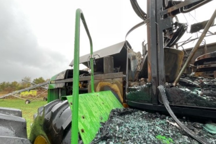 1996 John Deere 8570 Tractor - Image 12