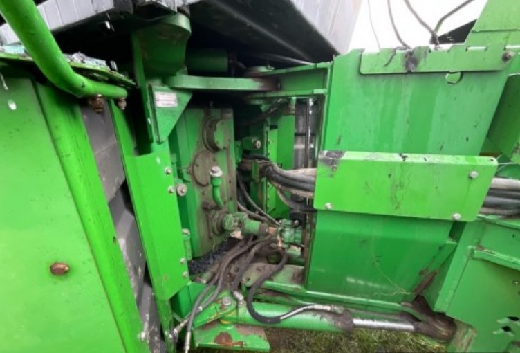 1996 John Deere 8570 Tractor - Image 13