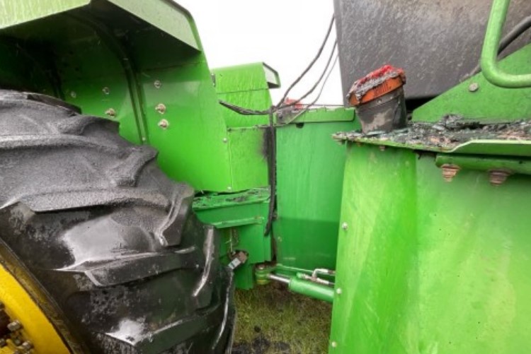 1996 John Deere 8570 Tractor - Image 14