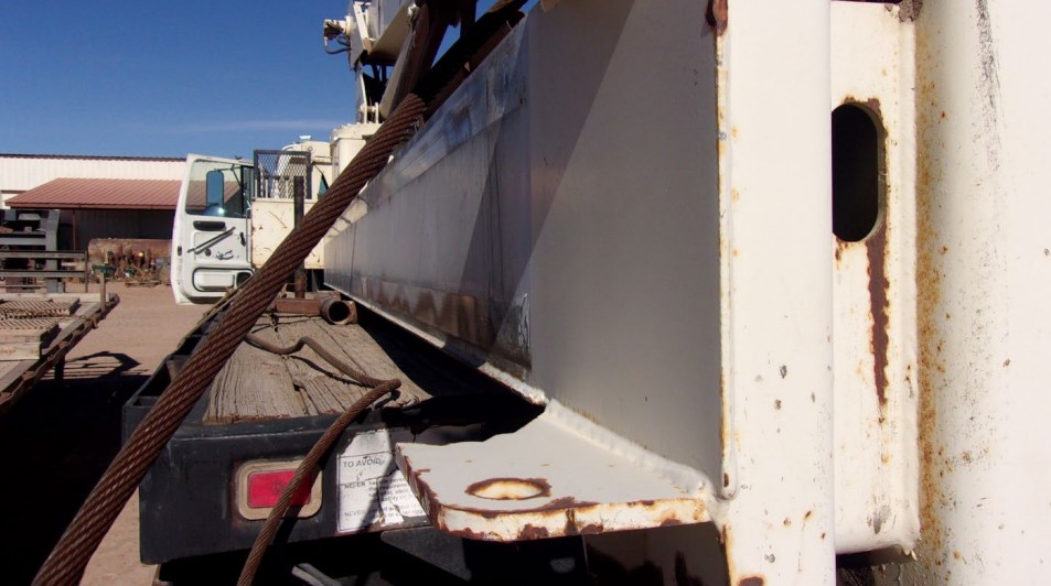 1997 Ford LT9000 Crane Truck - Image 6