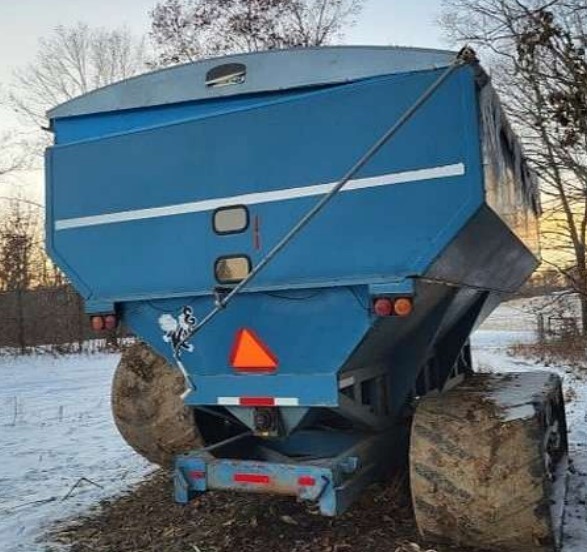 1997 Kinze 1040 Grain Cart - Image 2