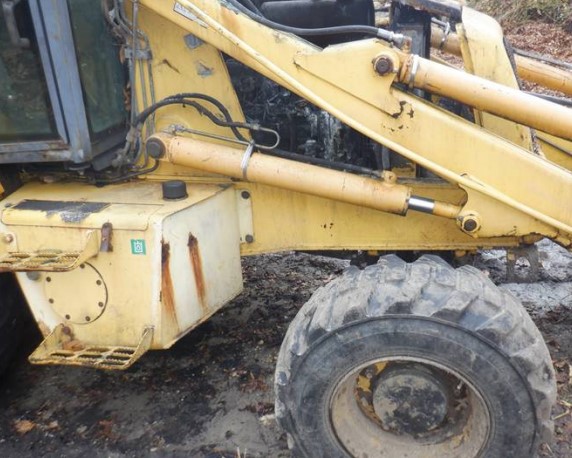 1999 New Holland LB75 Backhoe - Image 19