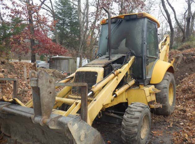 1999 New Holland LB75 Backhoe - Image 2