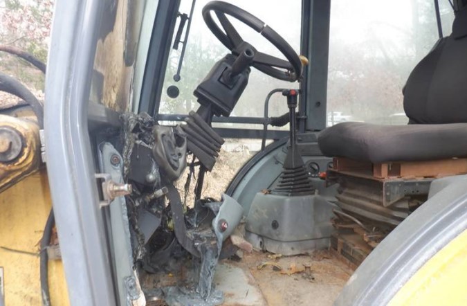 1999 New Holland LB75 Backhoe - Image 8