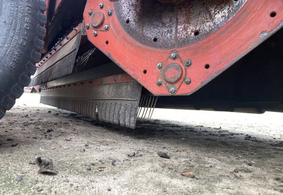 2001 Flory 7675 Sweeper - Image 12