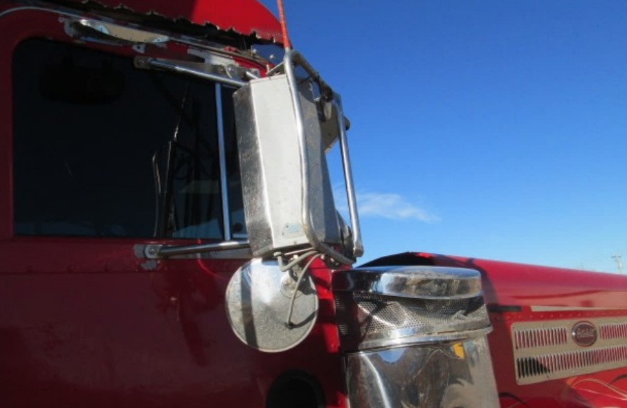 2001 Peterbilt 379 - Image 10