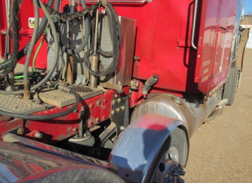 2001 Peterbilt 379 - Image 6