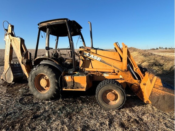 2002 Case 580M Backhoe - Image 14