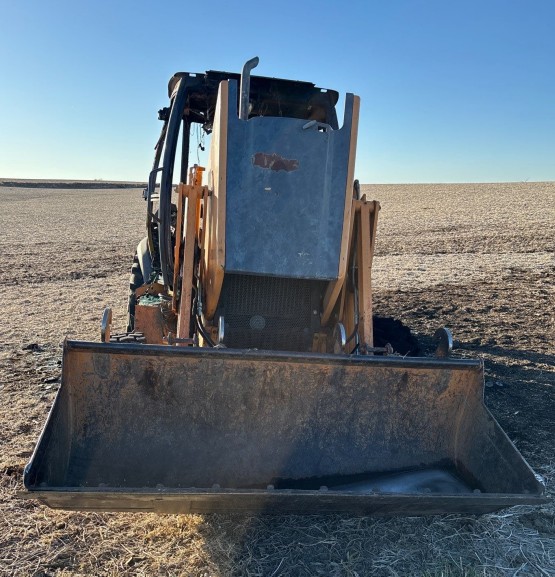 2002 Case 580M Backhoe - Image 11
