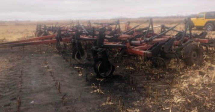 2003 Case IH PTX600 Chisel Plow - Image 3
