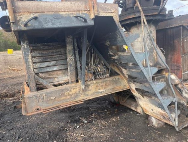 2003 Morbark 1300 Tub Grinder - Image 16