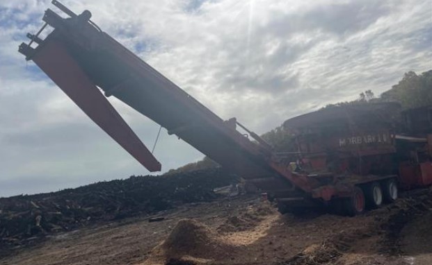 2003 Morbark 1300 Tub Grinder - Image 6