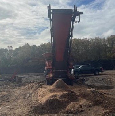 2003 Morbark 1300 Tub Grinder - Image 8