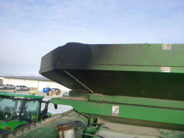 2004 John Deere 9860 Combine - Image 27