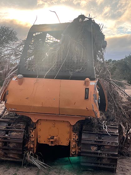 2005 Case 650K Bulldozer - Image 3