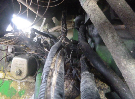 2005 John Deere 9860 STS Combine - Image 17