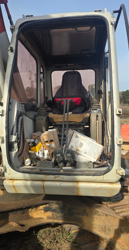 2005 Link-Belt 210LX Excavator - Image 5