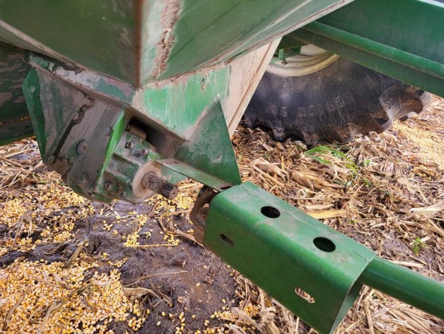 2005 Unverferth 6500 Grain Cart - Image 10