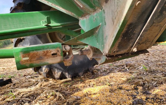 2005 Unverferth 6500 Grain Cart - Image 9