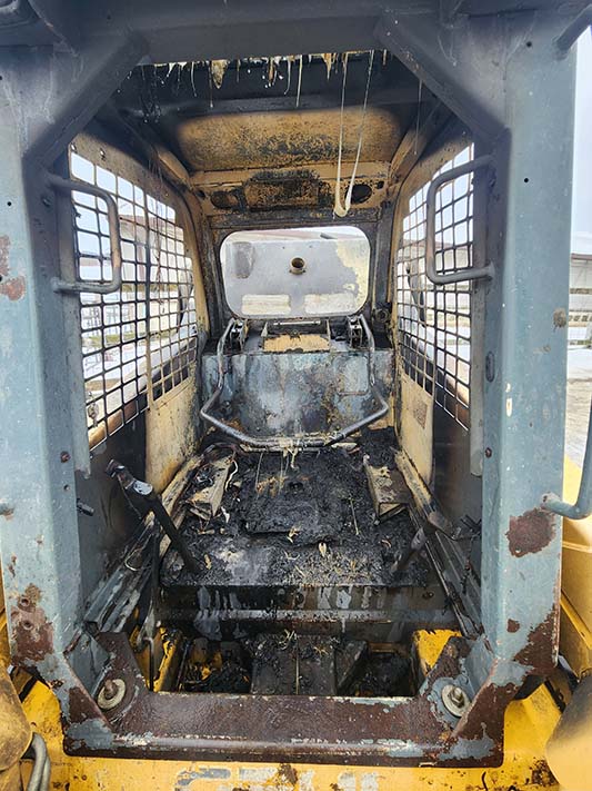 2006 Gehl 4680 Skid Steer - Image 2