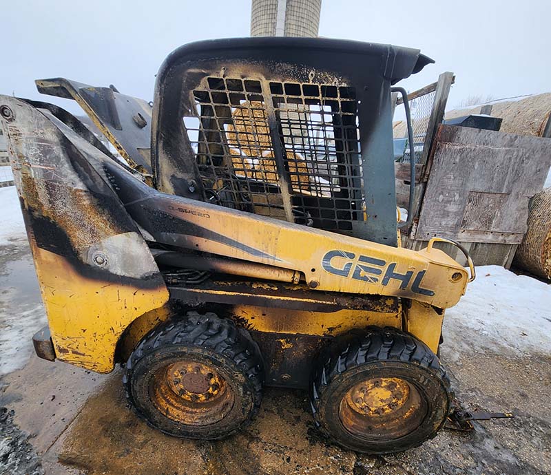 2006 Gehl 4680 Skid Steer - Image 3