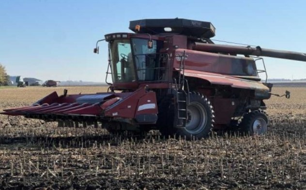 2007 CASE IH 2588 Combine