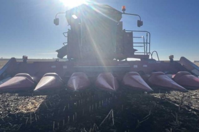 2007 CASE IH 2588 Combine - Image 10