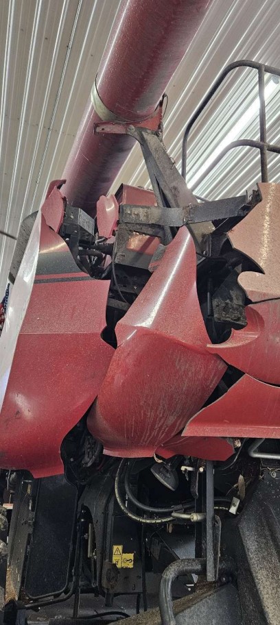 2008 CASE IH AFX7010 Combine - Image 8