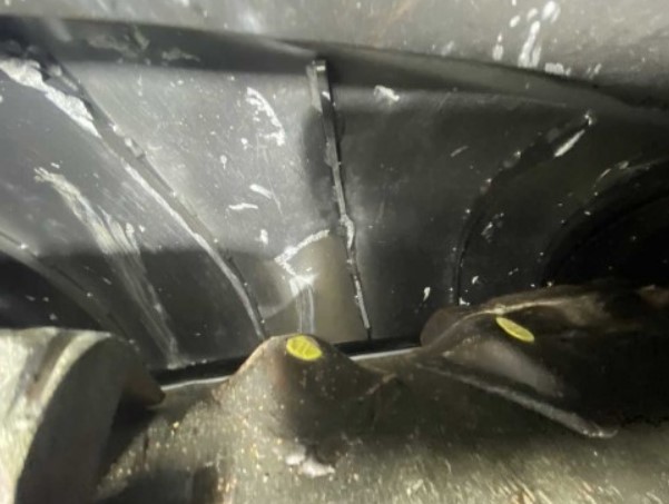 2009 New Holland CR9040 Combine - Image 6