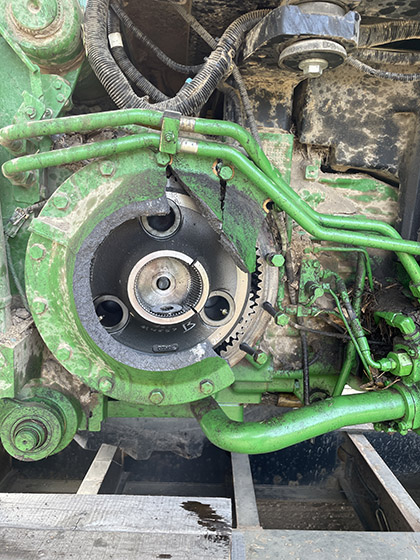 2010 John Deere 8225R Tractor - Image 3