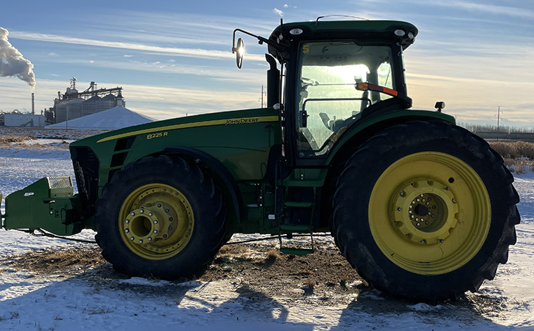 2010 John Deere 8225R Tractor - Image 9