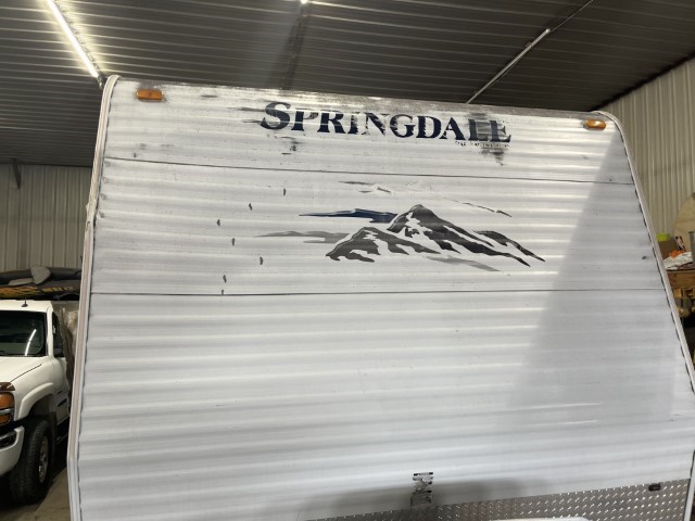 2010 Keystone Springdale Camper - Image 12