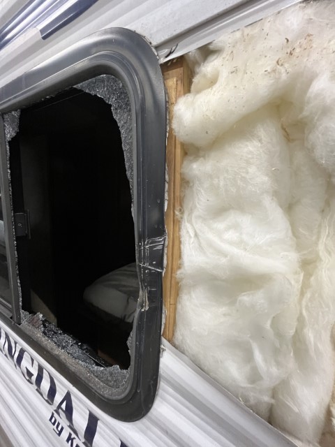 2010 Keystone Springdale Camper - Image 36