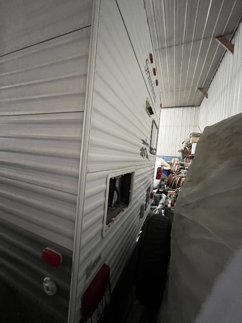 2010 Keystone Springdale Camper - Image 6