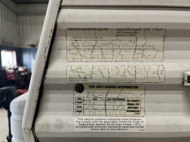 2010 Keystone Springdale Camper - Image 9