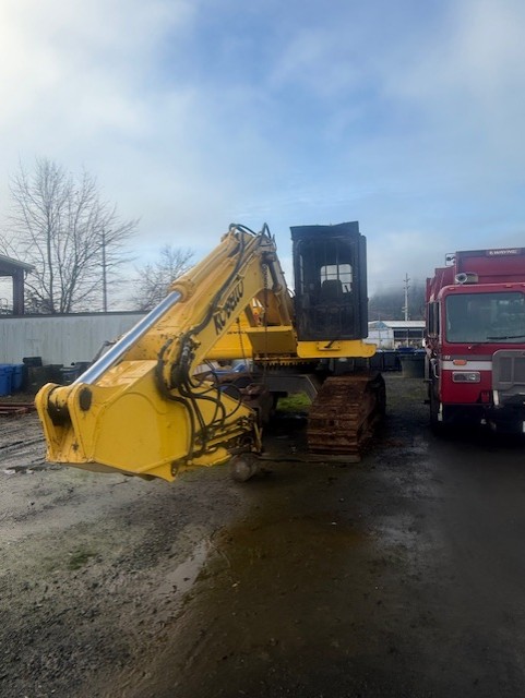 2011 Kobelco SK210 Excavator - Image 2