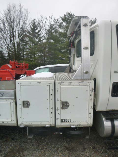2013 International Durastar 4300 Wrecker - Image 9