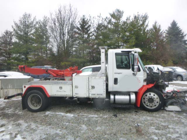 2013 International Durastar 4300 Wrecker - Image 12