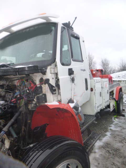 2013 International Durastar 4300 Wrecker - Image 24