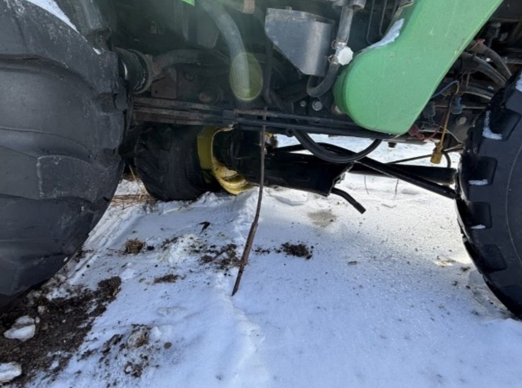 2013 John Deere 4520 Tractor - Image 8