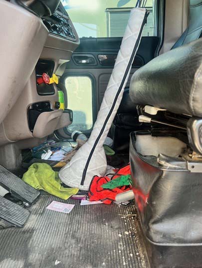 2013 Peterbilt 388 - Image 6