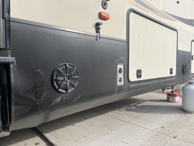 2014 KZRV Goldrush Durango Camper - Image 28