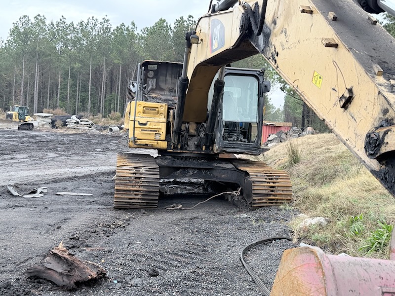 2015 Caterpillar 329FL Excavator - Image 7
