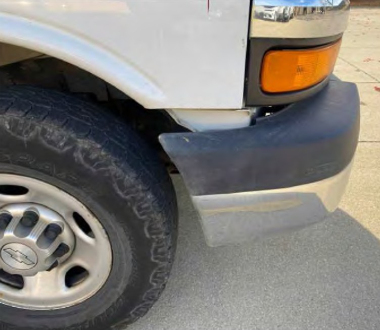 2015 Chevy Express G35000 - Image 2