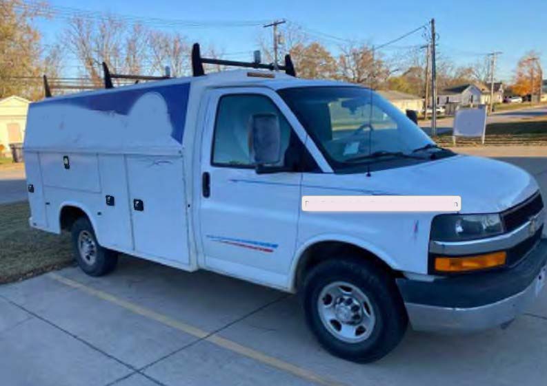 2015 Chevy Express G35000 - Image 9
