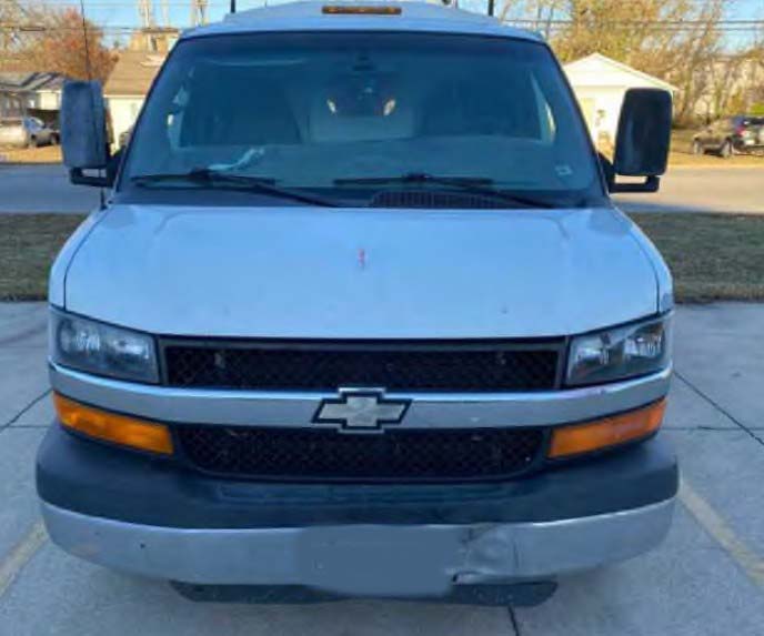 2015 Chevy Express G35000 - Image 5