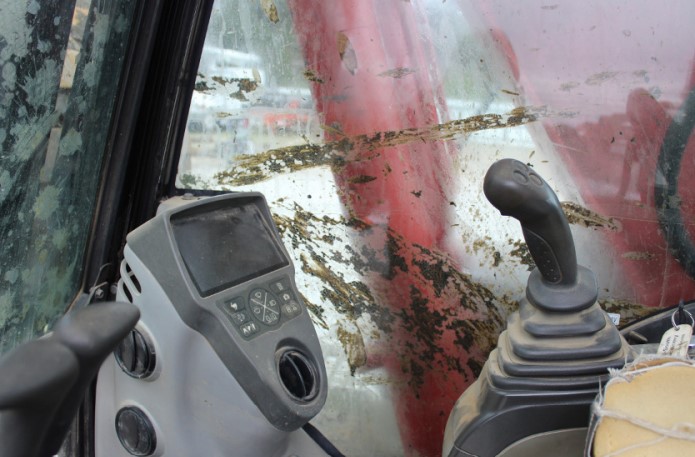 2015 Link Belt 130X3 Excavator - Image 14