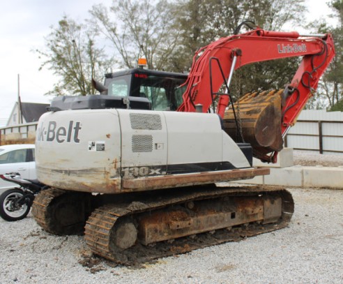 2015 Link Belt 130X3 Excavator - Image 3